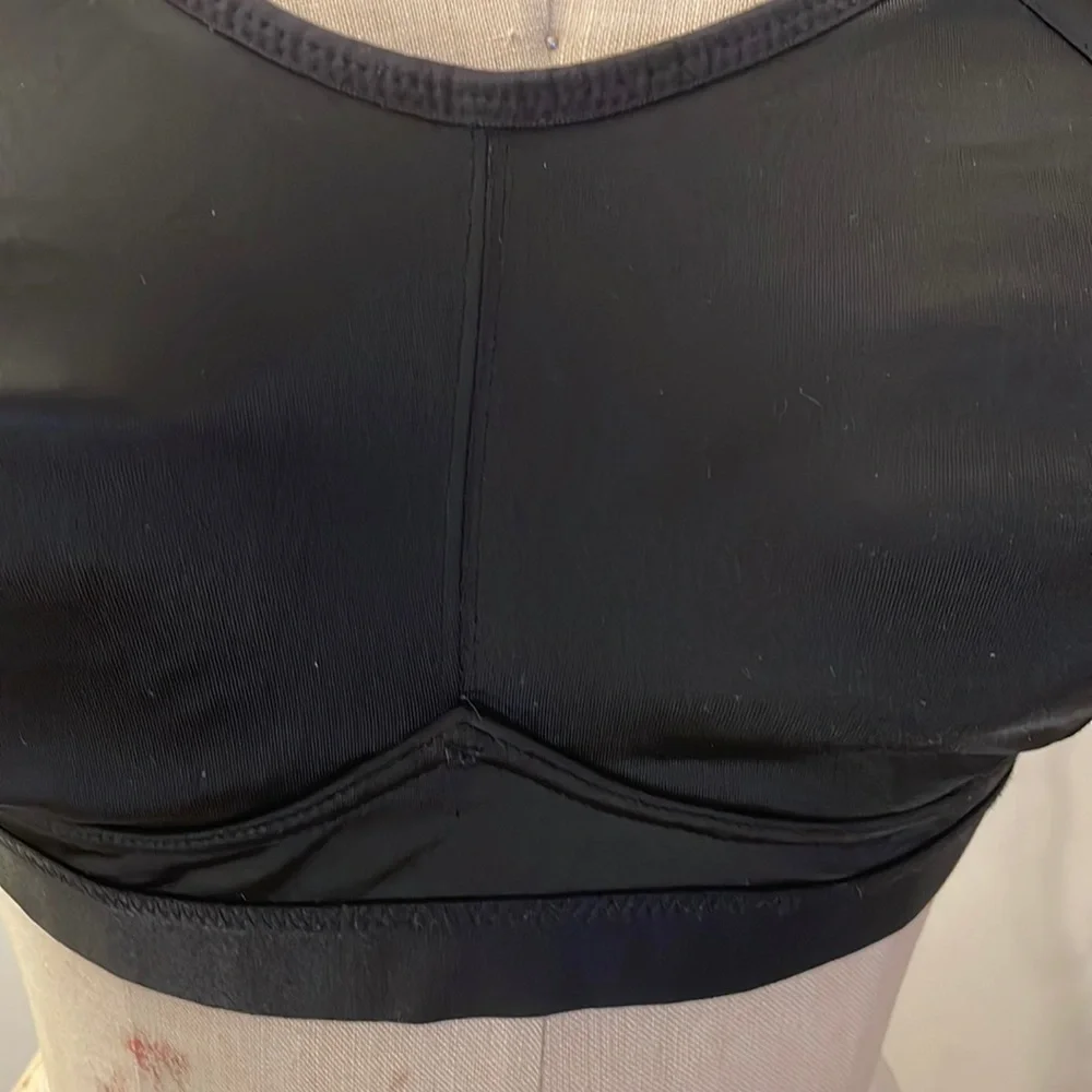 Gilligan & O’Malley Black nursing bra XL - Picture 3 of 8
